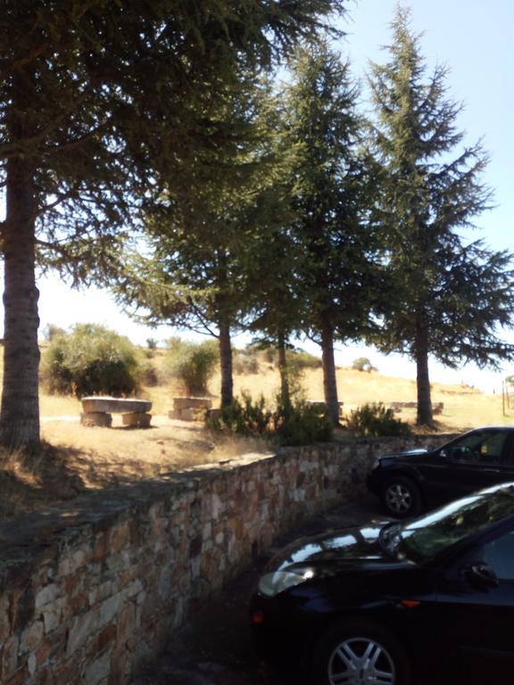 El Egio Cervera de Buitrago Exterior foto