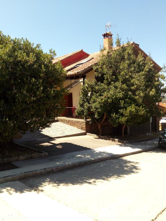El Egio Cervera de Buitrago Exterior foto