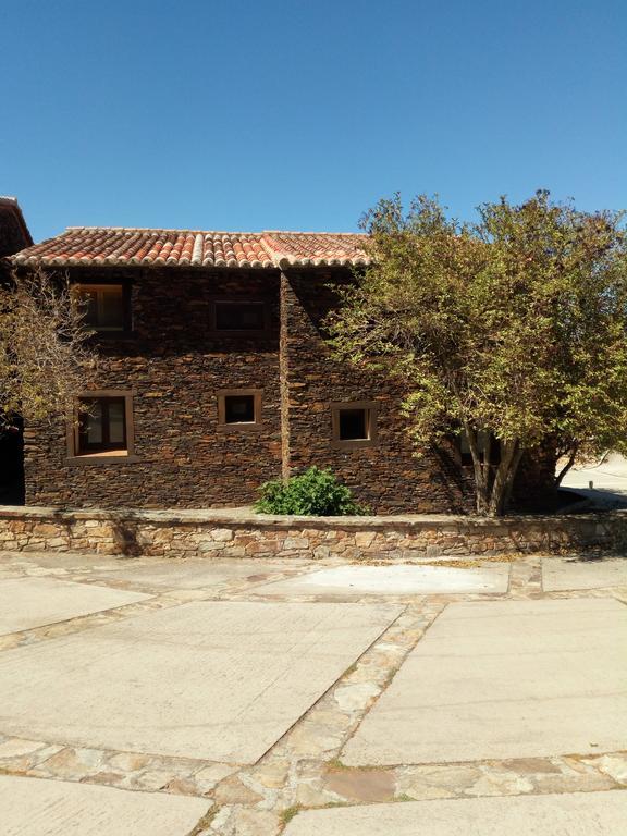 El Egio Cervera de Buitrago Exterior foto