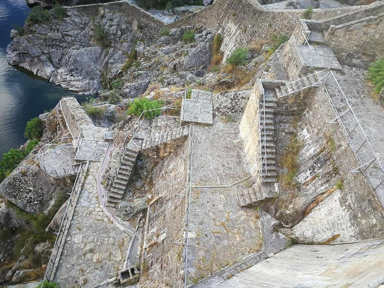 El Egio Cervera de Buitrago Exterior foto